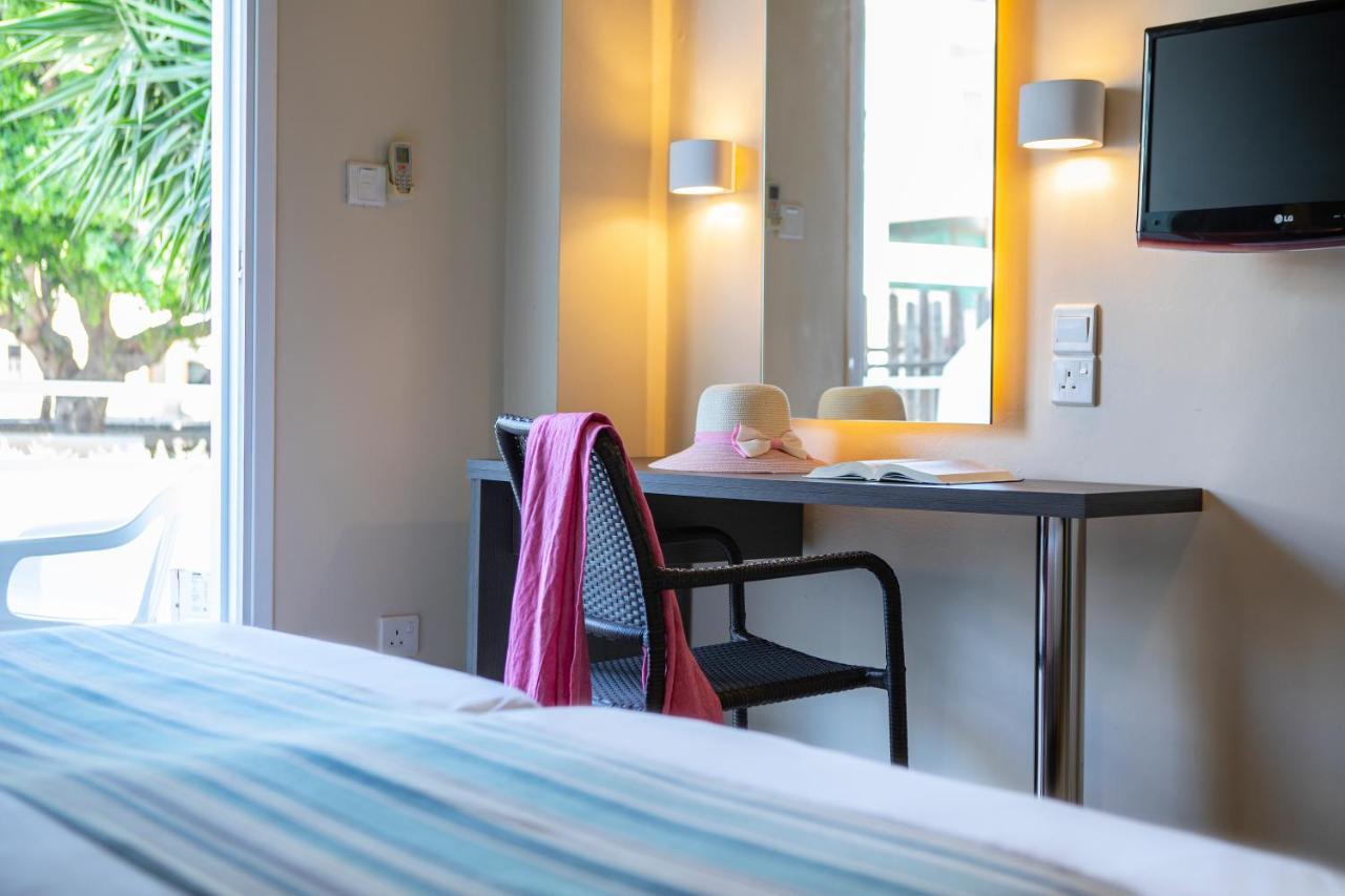 Mayfair Gardens Paphos Luaran gambar